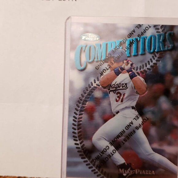 1997 The Topps Co Inc® MIKE PIAZZA Los Angeles Dodgers™ Topps Finest Competitors - Picture 1 of 2
